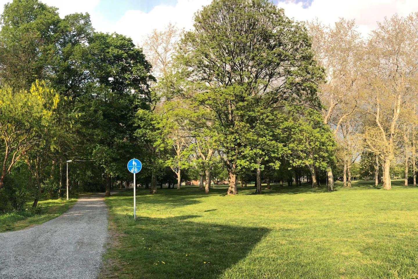 Ferienwohnung Am Park Leipzig Ngoại thất bức ảnh